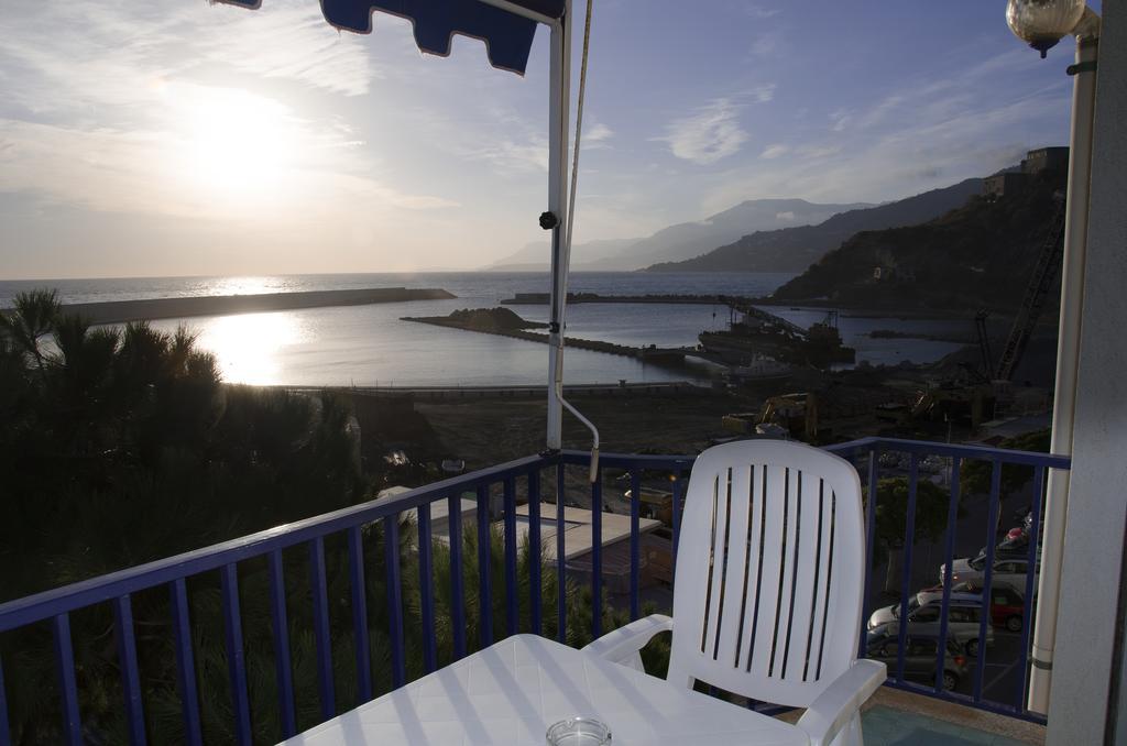 Residence Costa Templada Ventimiglia Habitación foto