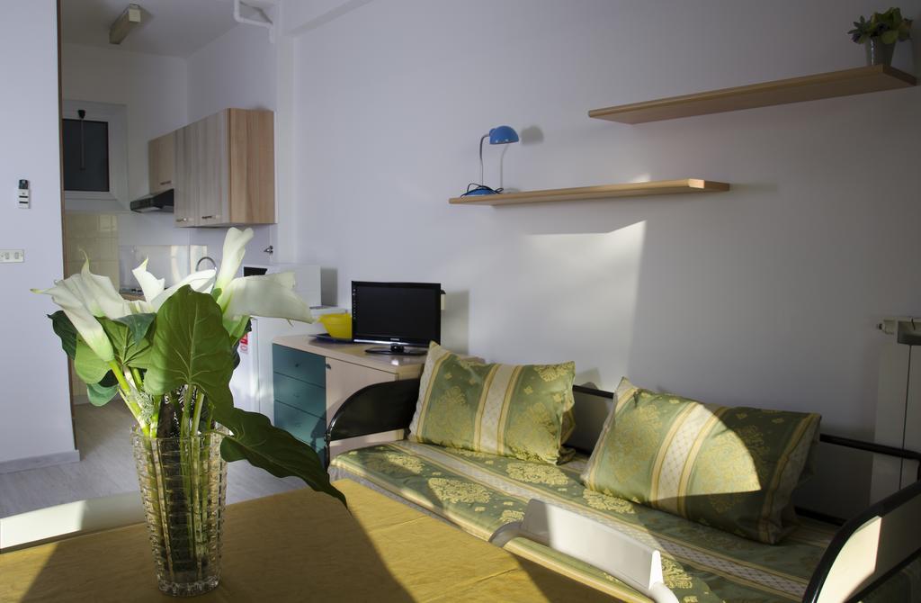 Residence Costa Templada Ventimiglia Habitación foto